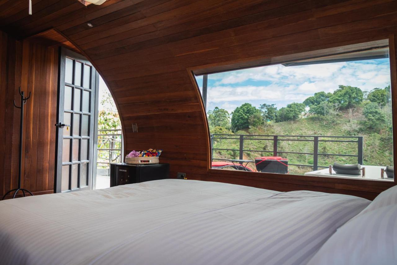 Glamping The Mountain Hotel Guatape Ngoại thất bức ảnh