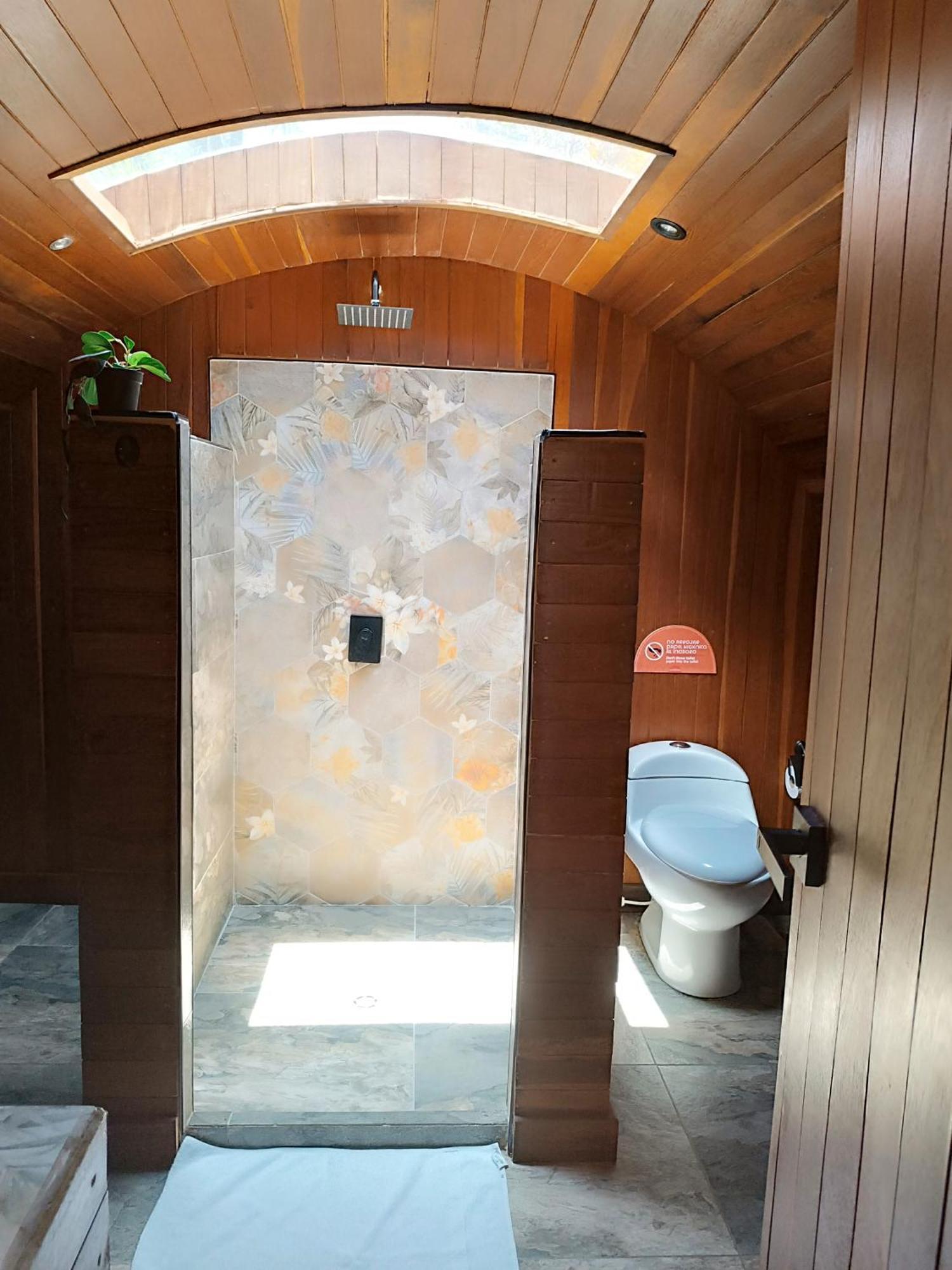 Glamping The Mountain Hotel Guatape Ngoại thất bức ảnh