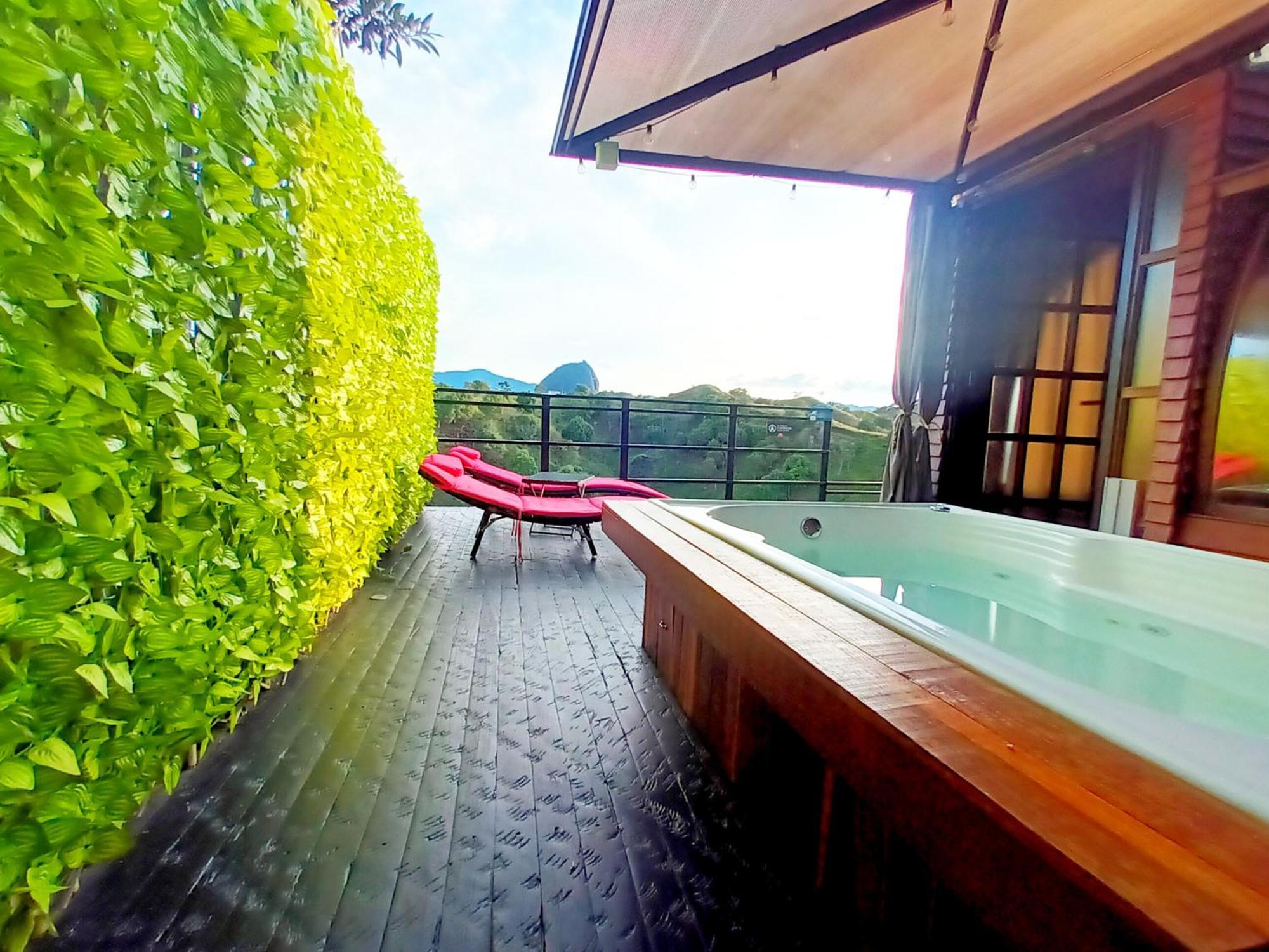 Glamping The Mountain Hotel Guatape Ngoại thất bức ảnh