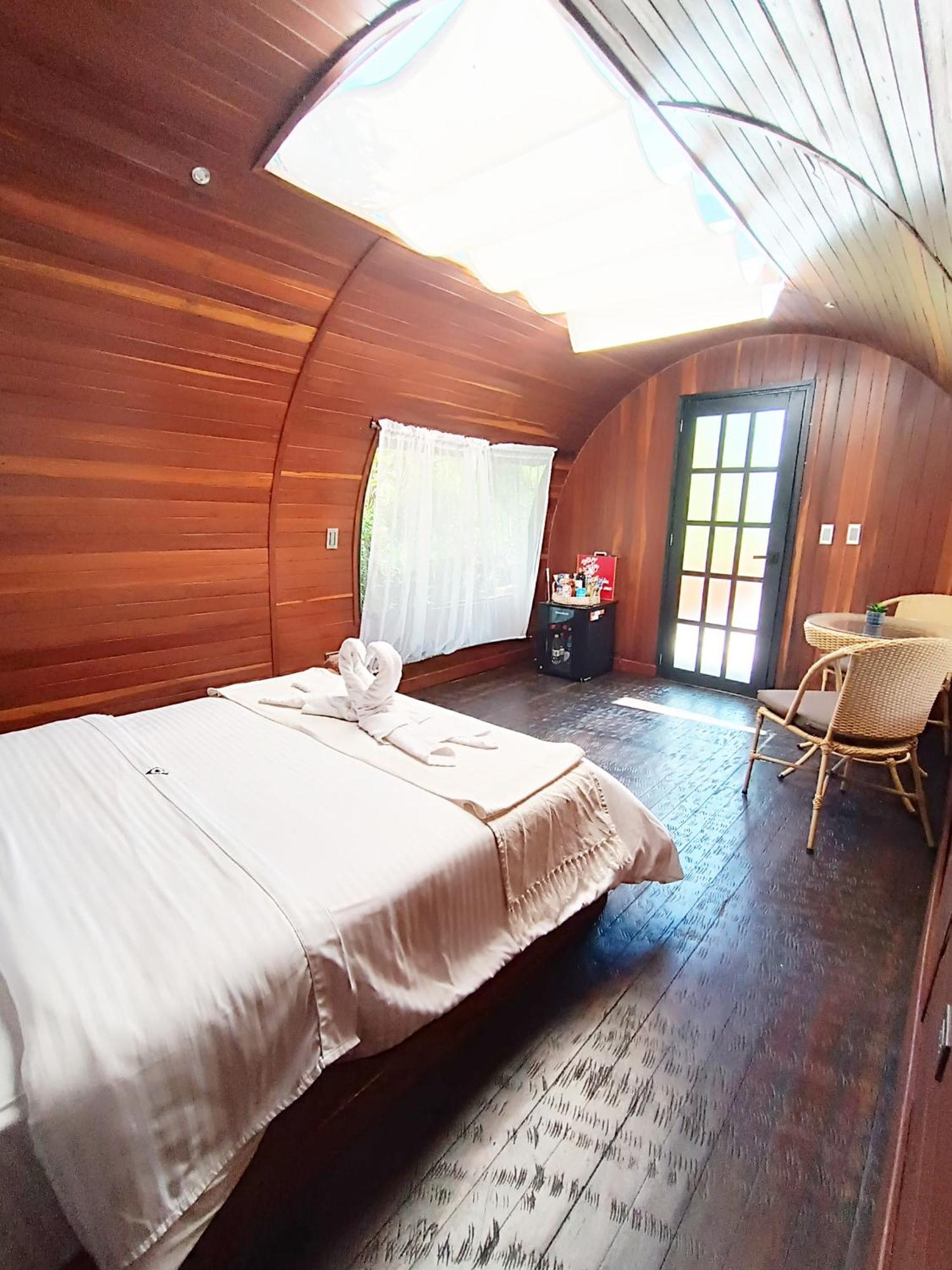 Glamping The Mountain Hotel Guatape Ngoại thất bức ảnh