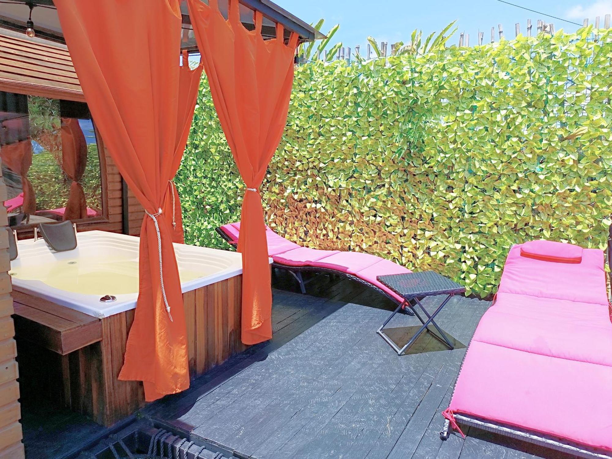 Glamping The Mountain Hotel Guatape Ngoại thất bức ảnh