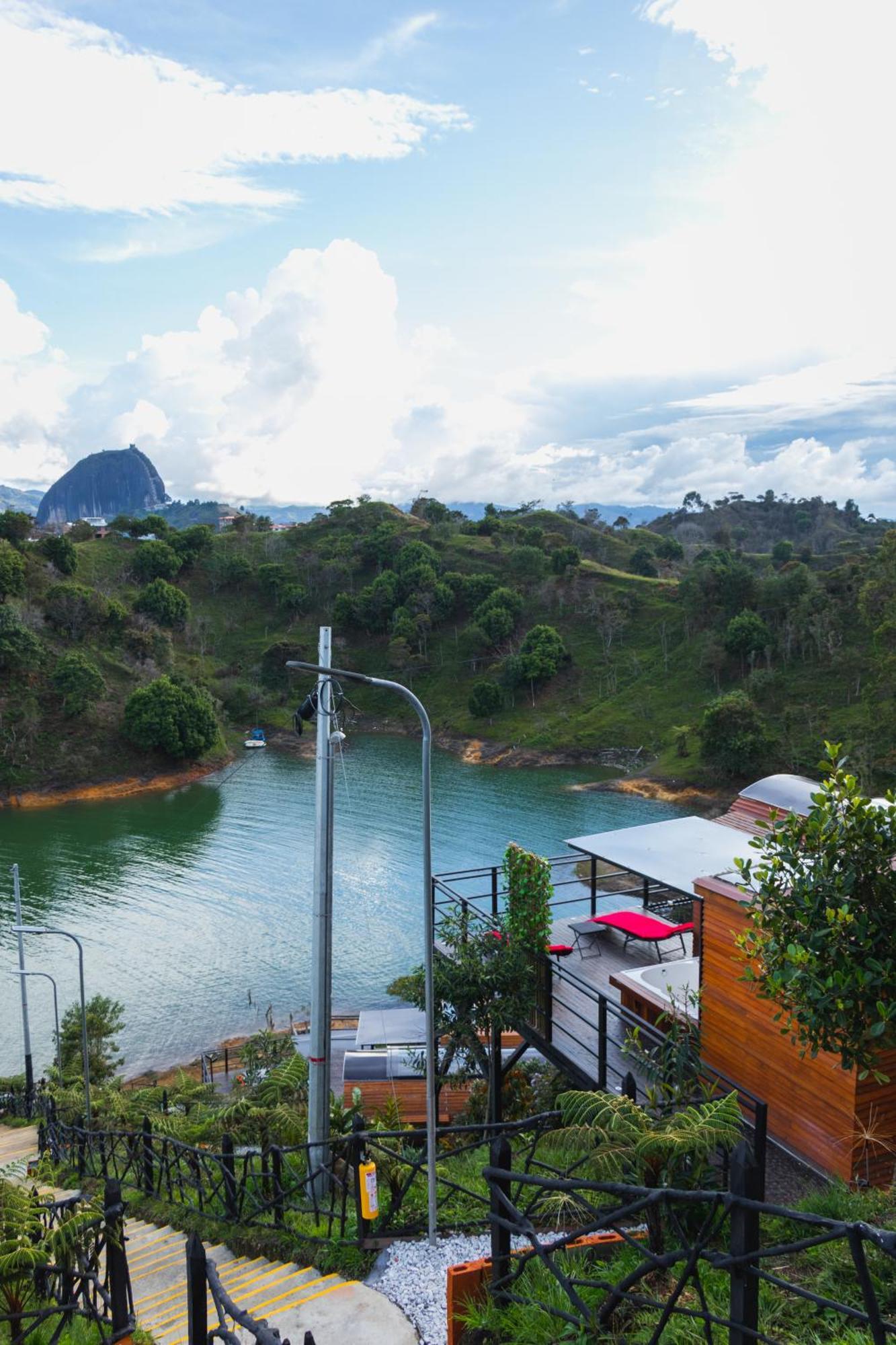 Glamping The Mountain Hotel Guatape Ngoại thất bức ảnh